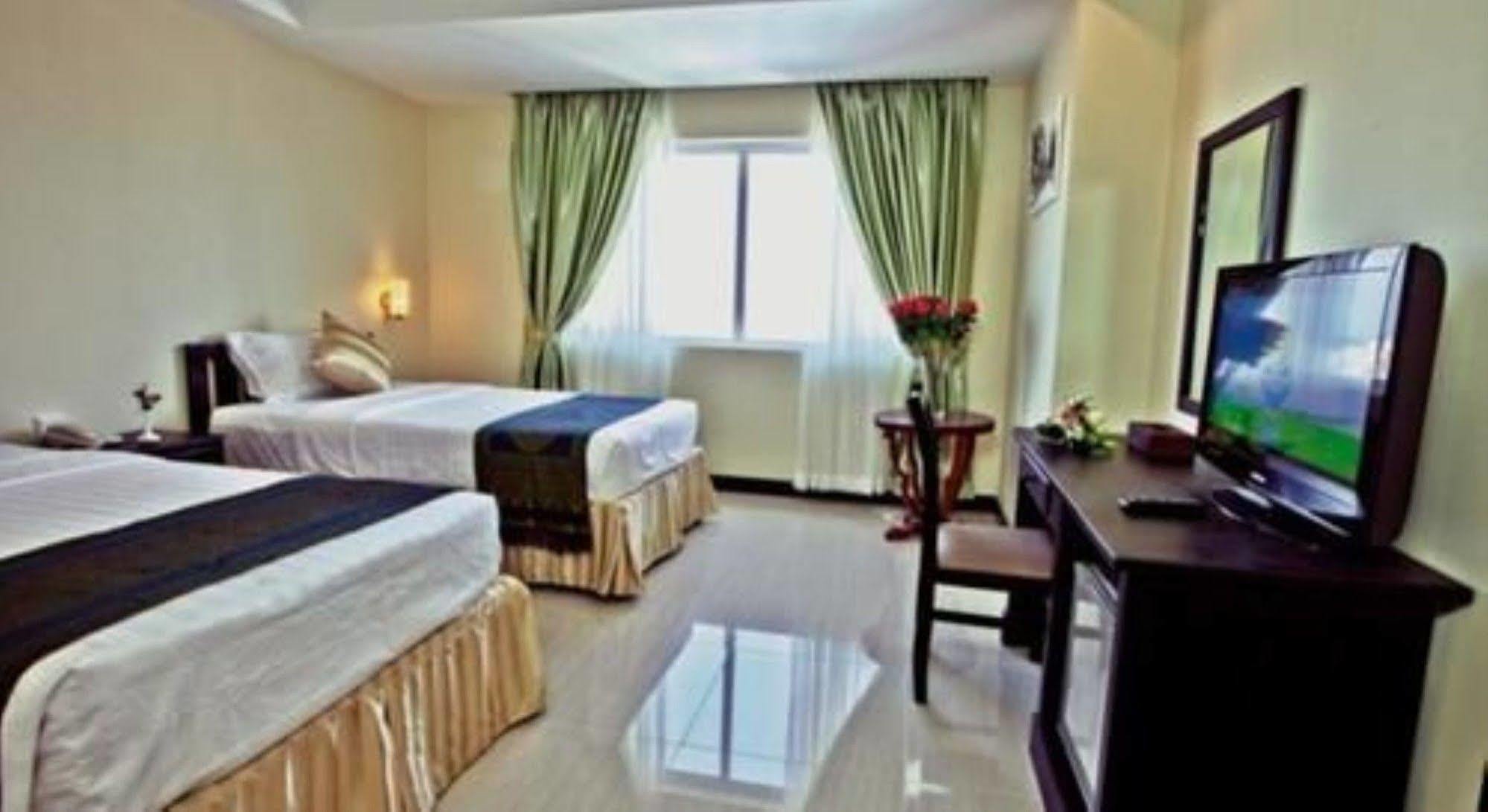 Rumduol Grand Hotel Phnompen Kültér fotó